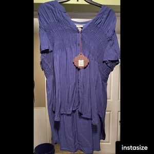 Blue Knox Rose high-low shirt